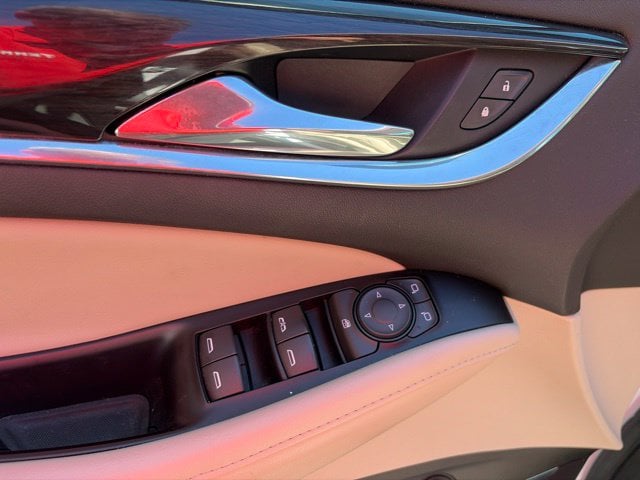 Pre-Owned 2018 Buick Enclave Essence - photo - 10