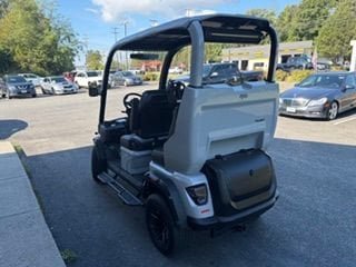 Pre-Owned 2025 NIU NIU Golf Cart - photo - 2