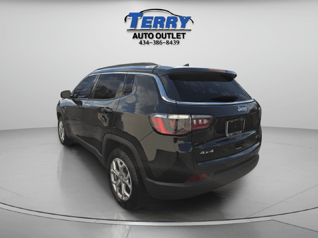 Pre-Owned 2024 Jeep Compass Latitude - photo - 5