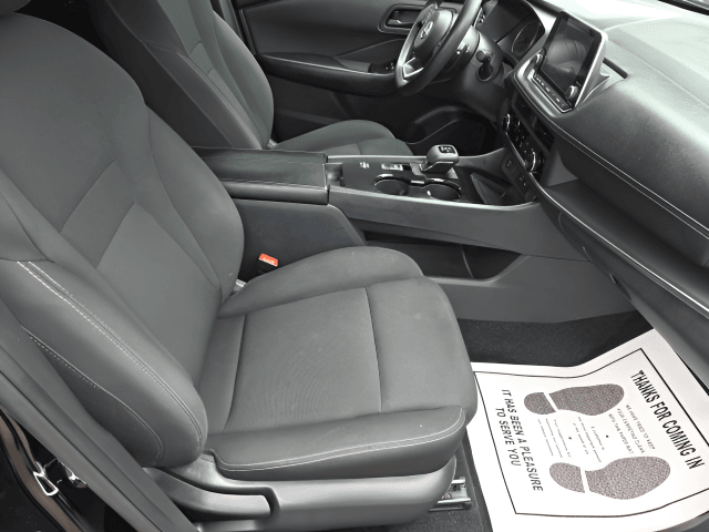 Pre-Owned 2024 Nissan Rogue S - photo - 17