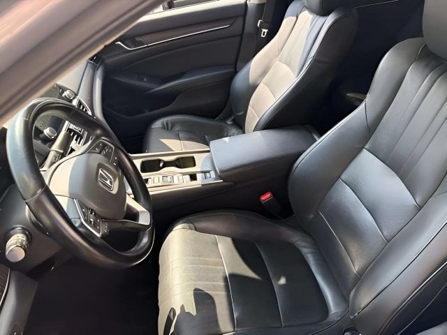 Pre-Owned 2018 Honda Accord Hybrid Touring - photo - 10
