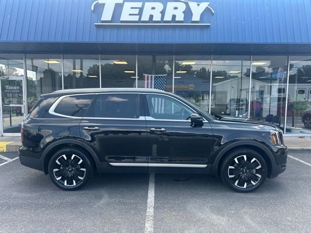 Pre-Owned 2023 Kia Telluride SX-Prestige - photo - 0