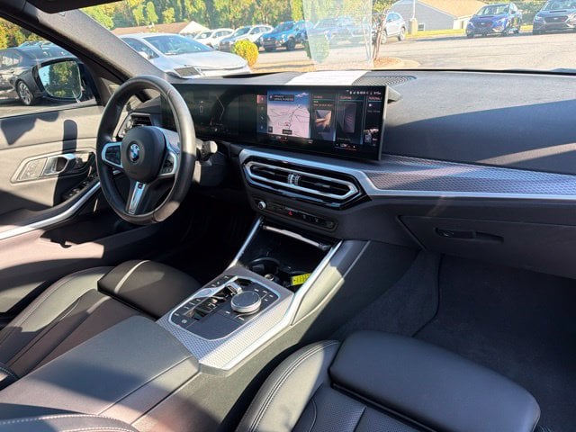 Pre-Owned 2024 BMW 3 Series 330i xDrive - photo - 18