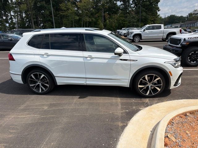 Pre-Owned 2022 Volkswagen Tiguan 2.0T SEL R-Line - photo - 0