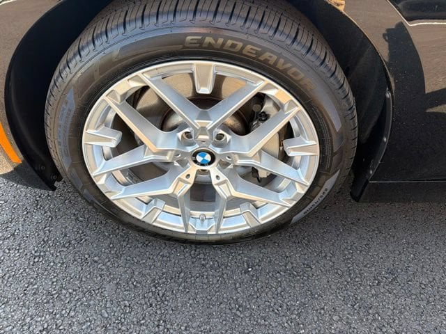 Pre-Owned 2025 BMW 3 Series 330i xDrive - photo - 28