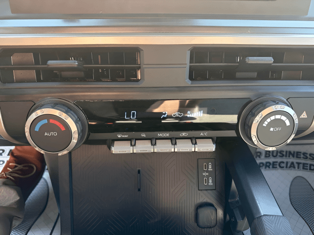 Pre-Owned 2026 Toyota Tacoma TRD Off-Road - photo - 18