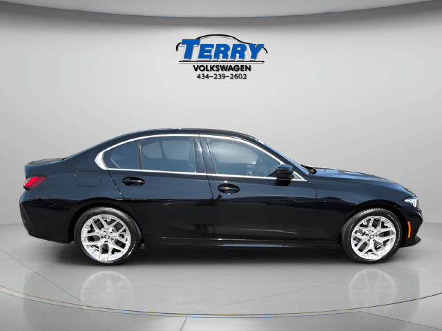 Pre-Owned 2025 BMW 3 Series 330i xDrive - photo - 0