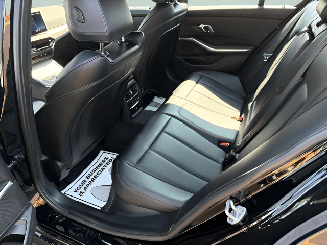Pre-Owned 2025 BMW 3 Series 330i xDrive - photo - 6