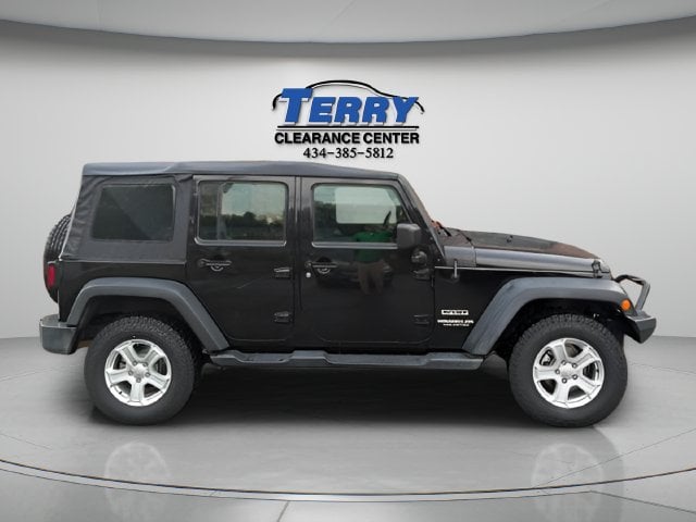 Pre-Owned 2016 Jeep Wrangler Unlimited Sport - photo - 0