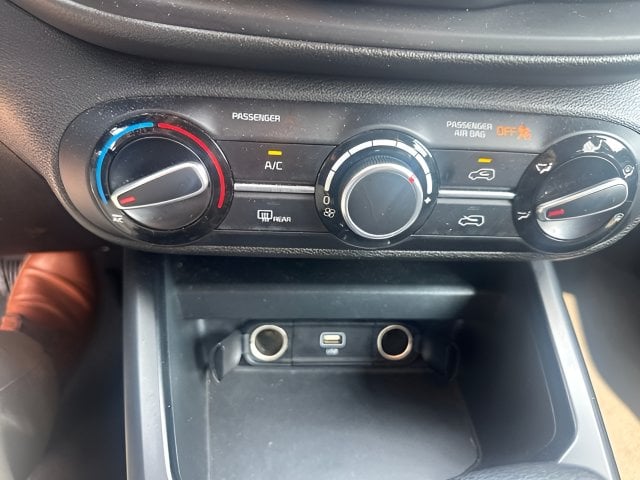 Pre-Owned 2024 Kia Soul LX - photo - 13