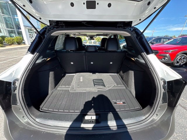Pre-Owned 2026 Nissan Kicks SR - photo - 9