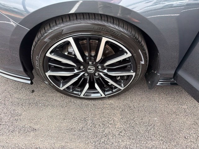 Pre-Owned 2024 Honda Accord Hybrid Touring - photo - 31