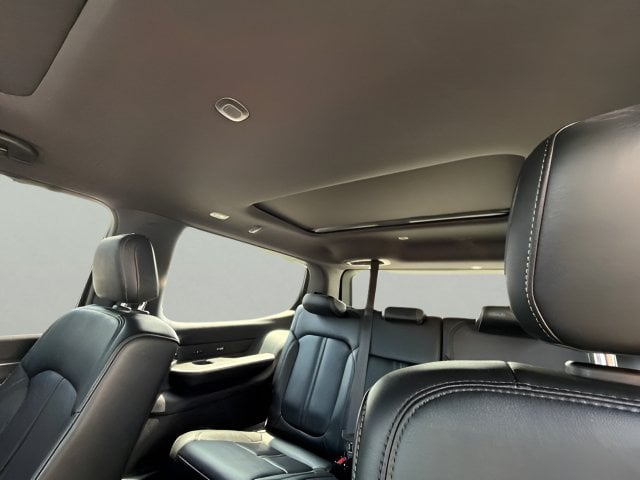 Pre-Owned 2025 Jeep Wagoneer Series III - photo - 8