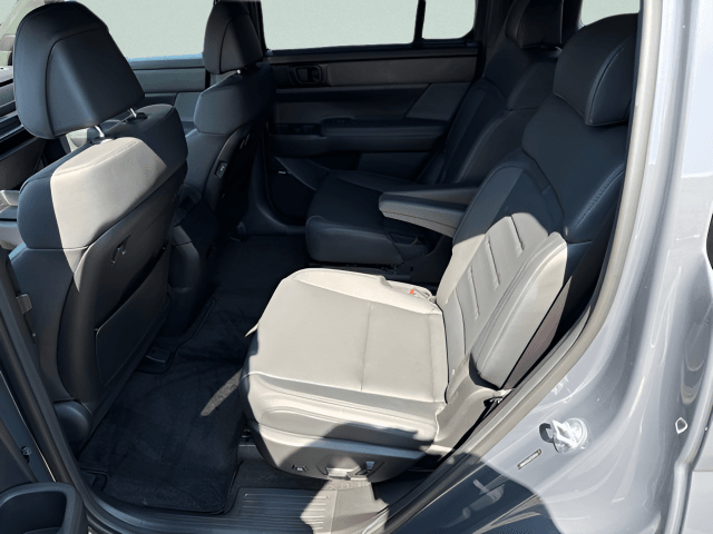 Pre-Owned 2026 Hyundai Santa Fe Hybrid Calligraphy - photo - 5