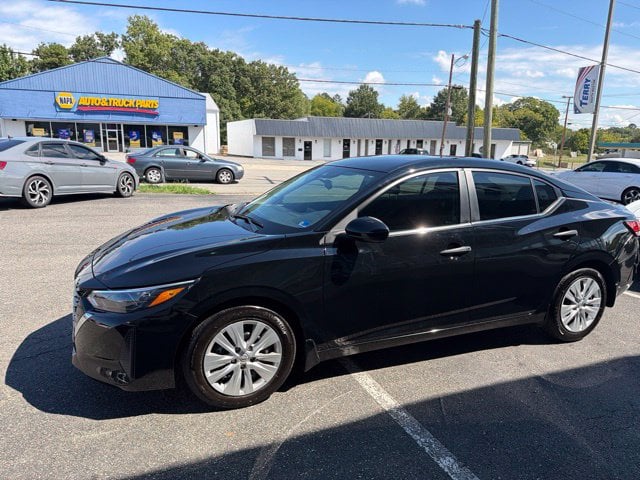 Pre-Owned 2025 Nissan Sentra S - photo - 2