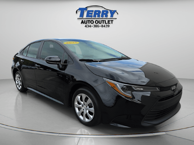 Pre-Owned 2025 Toyota Corolla LE - photo - 1