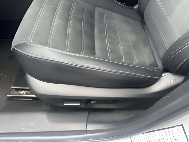 Pre-Owned 2025 Mitsubishi Outlander SE - photo - 14