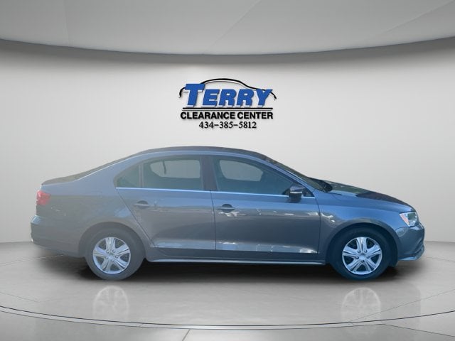 Pre-Owned 2015 Volkswagen Jetta 2.0L TDI SE - photo - 0