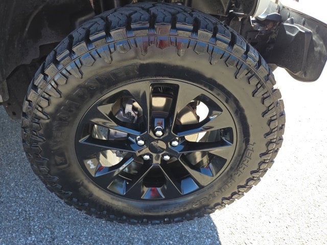 Pre-Owned 2023 Jeep Gladiator Overland - photo - 20
