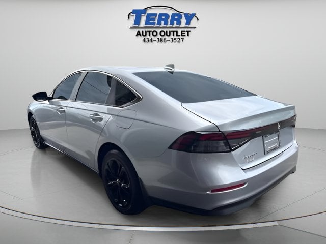 Pre-Owned 2025 Honda Accord LX - photo - 4