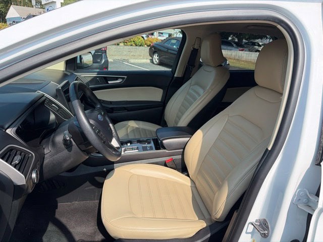 Pre-Owned 2024 Ford Edge SEL - photo - 2
