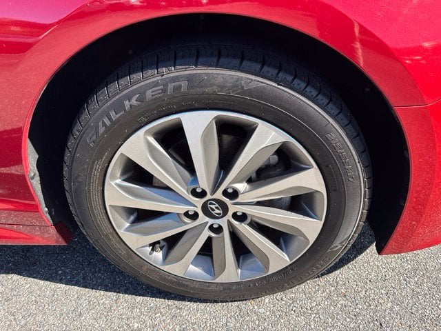 Pre-Owned 2017 Hyundai Sonata Sport - photo - 9