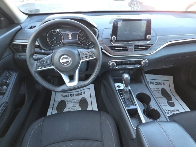 Pre-Owned 2025 Nissan Altima 2.5 SV - photo - 12