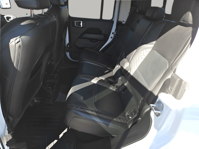 Pre-Owned 2023 Jeep Gladiator Overland - photo - 11