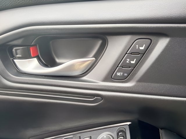 Pre-Owned 2024 Honda Accord Hybrid Touring - photo - 14