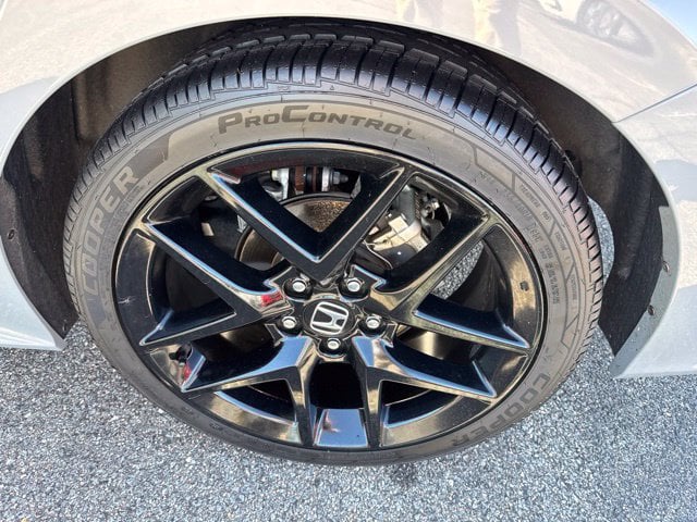 Pre-Owned 2025 Honda Civic Sport - photo - 8