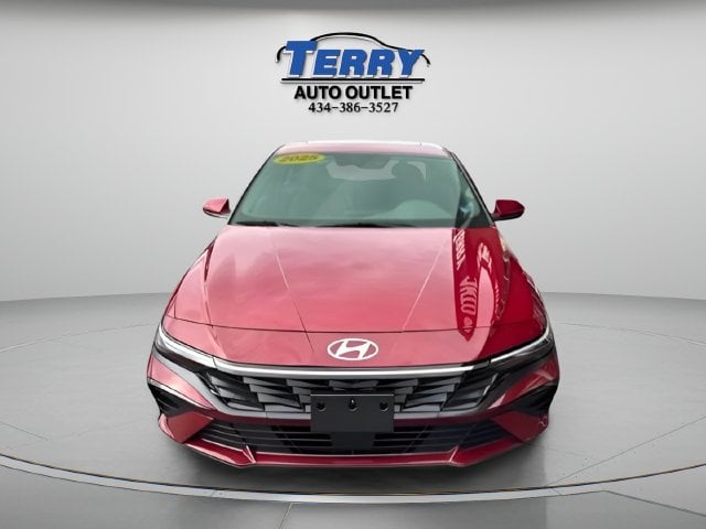 Pre-Owned 2025 Hyundai Elantra SEL Convenience - photo - 2